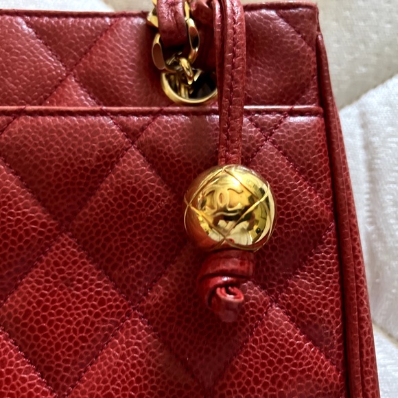 Chanel Red Caviar Tote - Picture 4 of 6